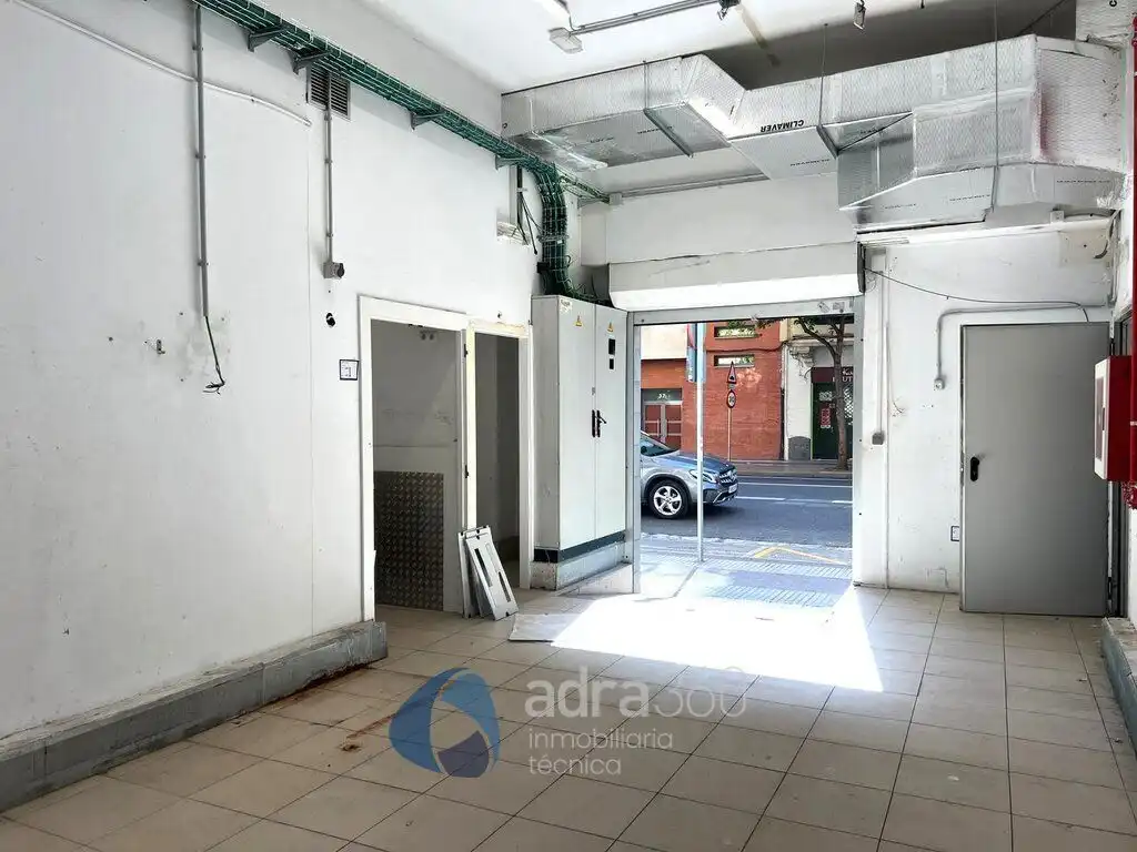 Locale commerciale in affitto a Vara de Rey 32, imagen 13