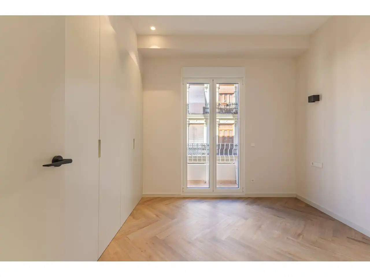 Habitación de Piso en venta en Valencia con Aire acondicionado, Parquet y Alarma