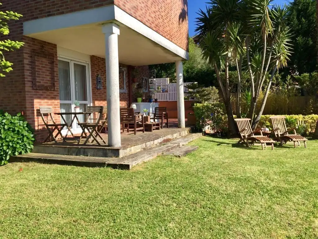 Jardín de Casa o chalet de alquiler en Limpias con Calefacción, Terraza y Amueblado
