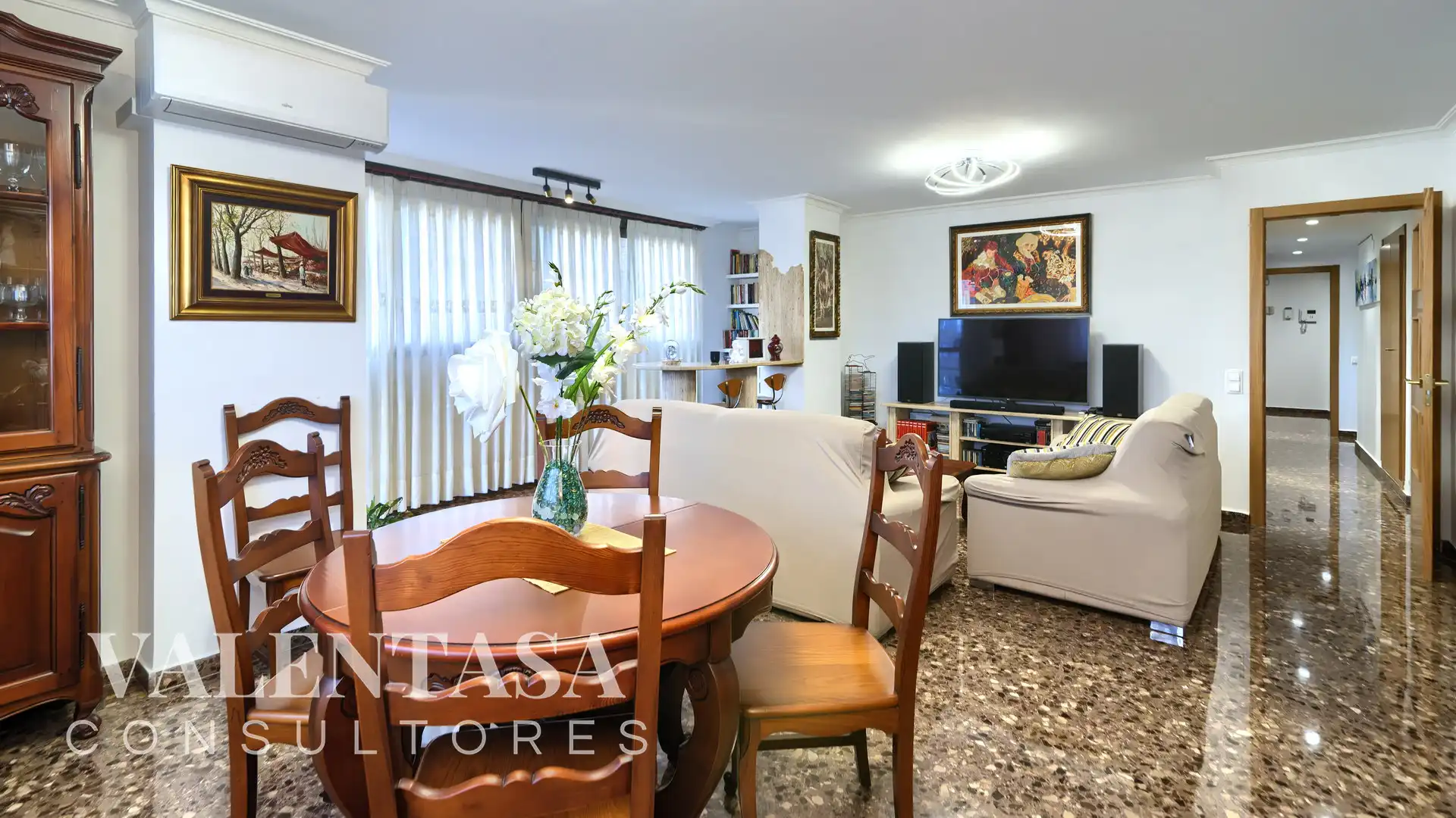 Sala de estar de Piso en venta en Valencia con Aire acondicionado, Calefacción y Amueblado