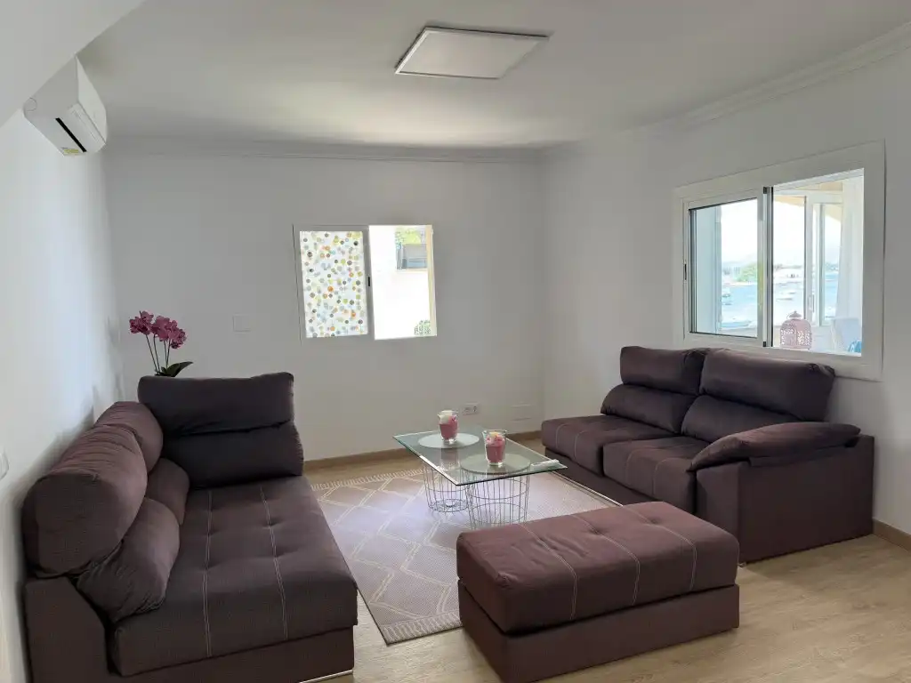Wohnzimmer von Wohnungen zur Miete in Pollença mit Klimaanlage, Heizung und Privatgarten