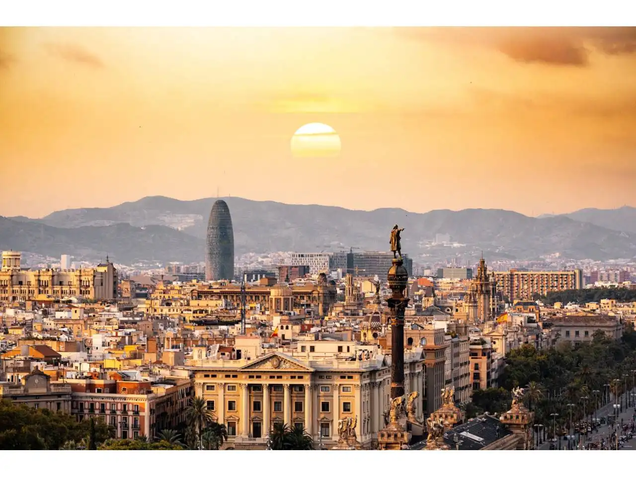 Exterior view of Study for rent in Barcelona  with Air Conditioner, Parquet flooring and Furnished