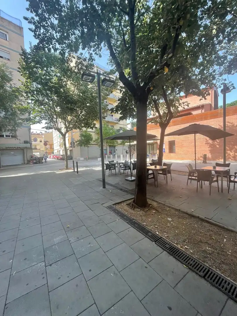 Außenansicht von Geschaftsraum zur Miete in Girona