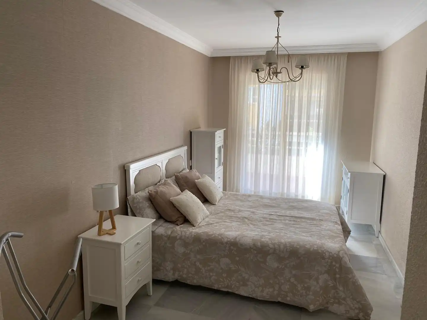 Bedroom of Apartments for rent in Marbella  with Air Conditioner, Furnished and Oven
