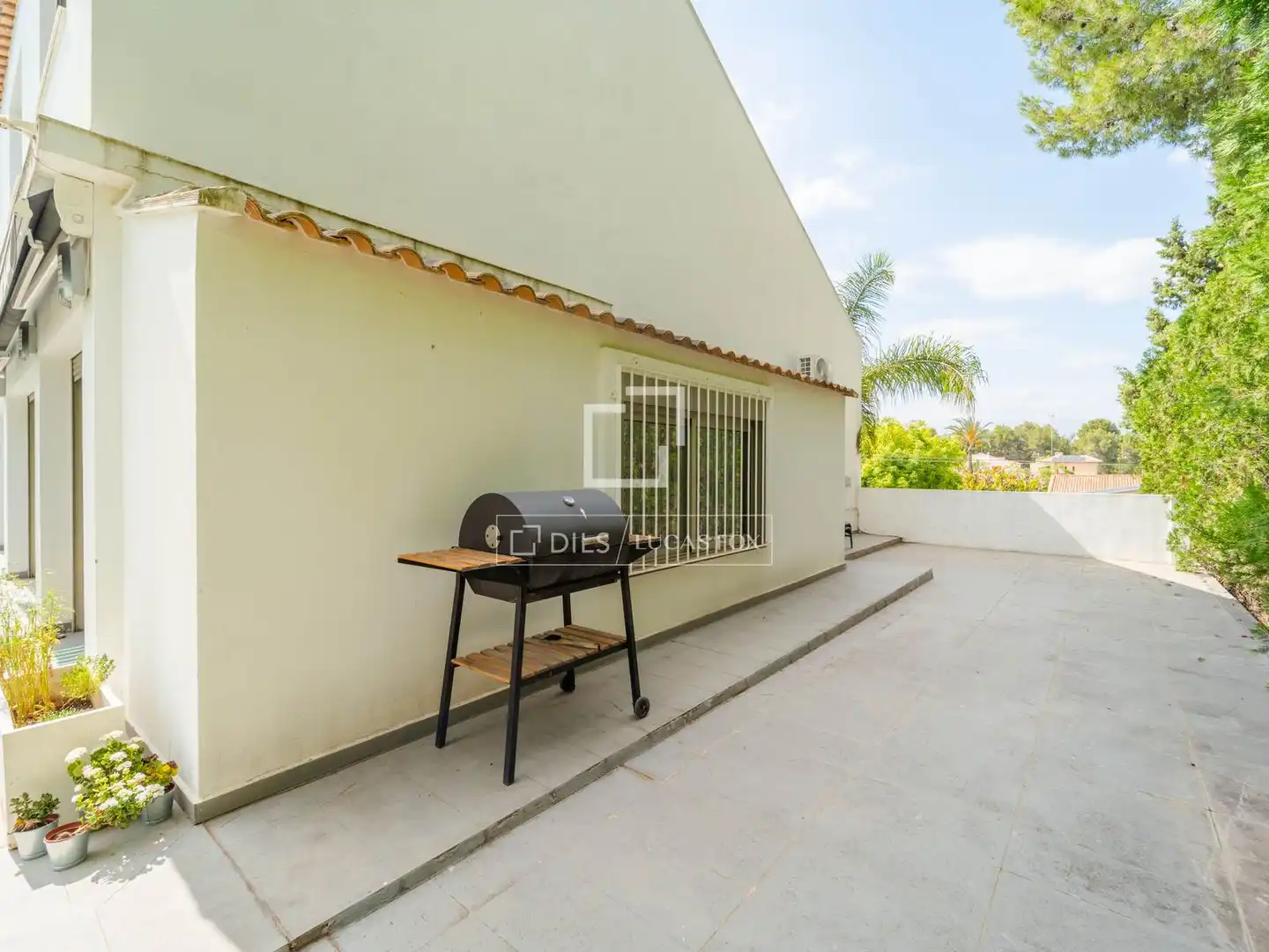 Terrassa de Casa o xalet en venda en L'Eliana amb Aire condicionat, Jardí privat i Traster