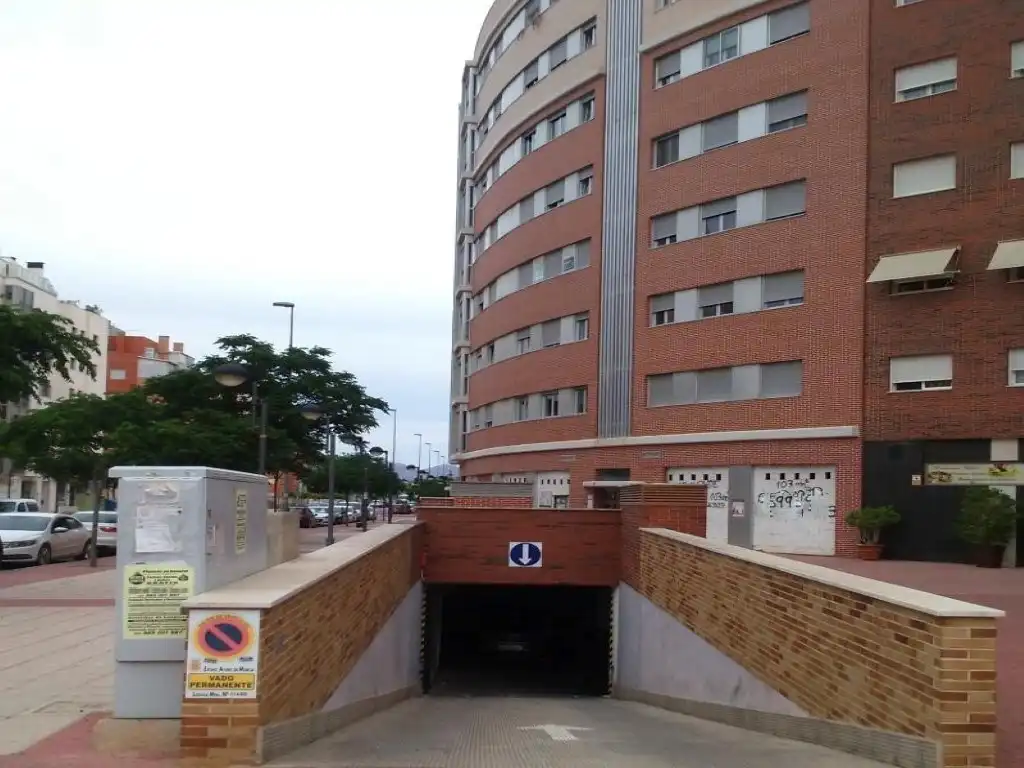 Parking with lift for sale in FANCISCO JIMENEZ RUIZ, imagen 2