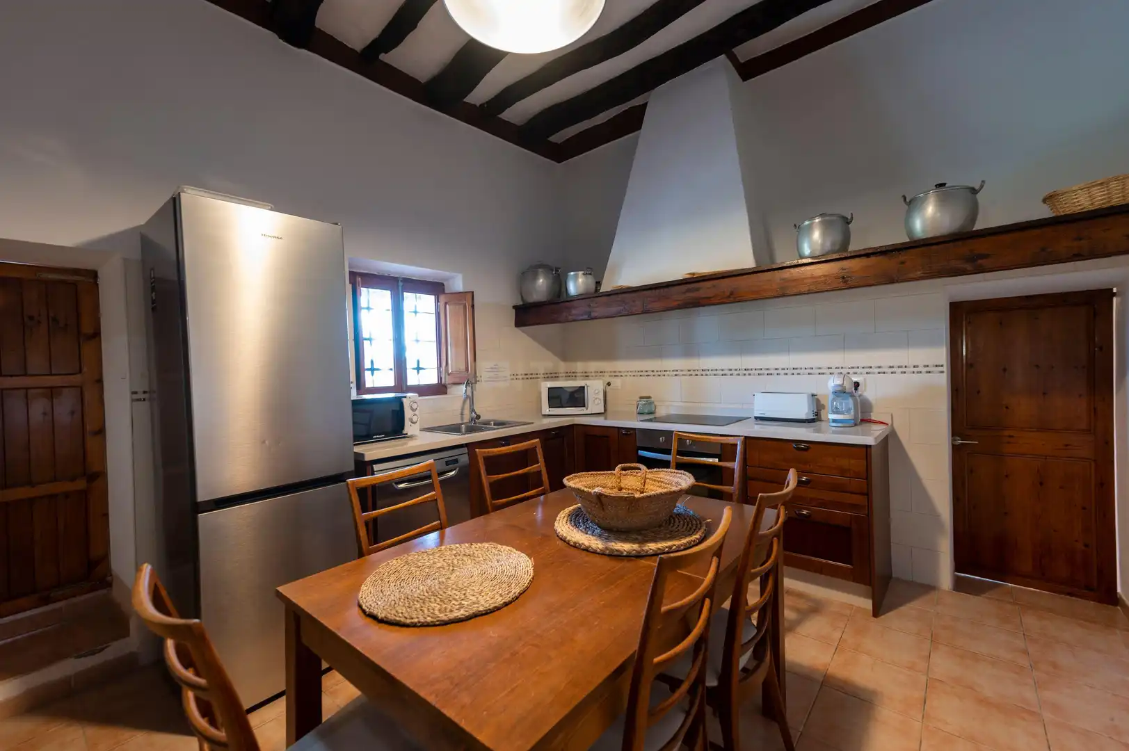 Küche von Haus oder Chalet zur Miete in Sant Josep de sa Talaia mit Klimaanlage, Privatgarten und Möbliert