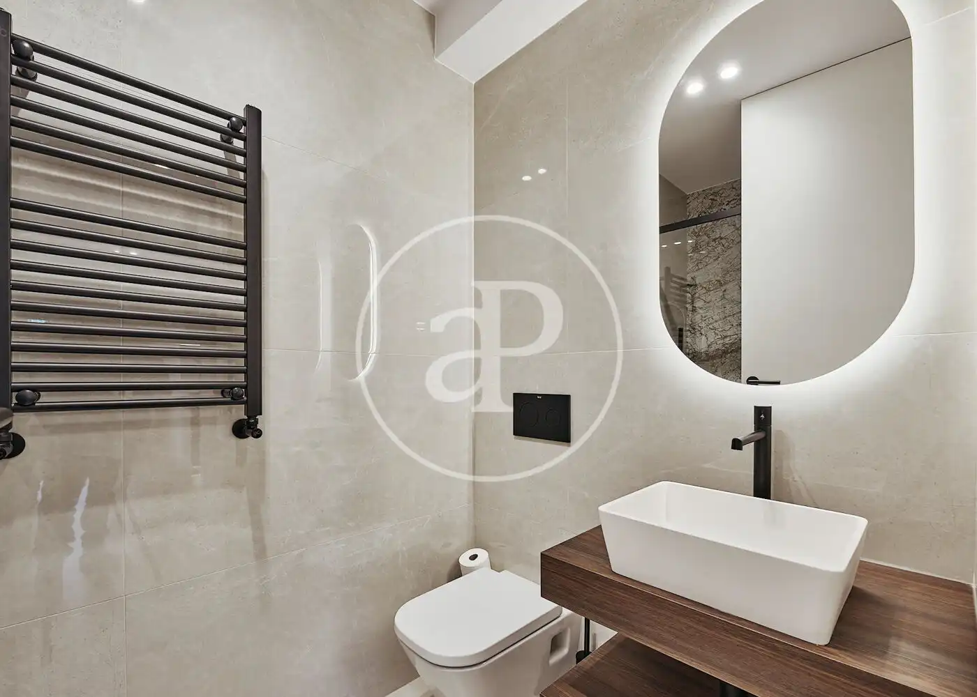 Baño de Piso en venta en Madrid con Aire acondicionado, Calefacción y Terraza