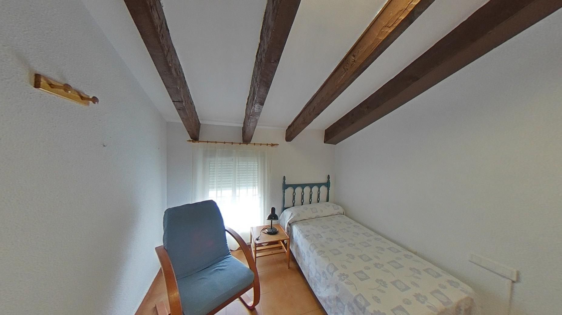 Bedroom of Single-family semi-detached for sale in Burjassot  with Air Conditioner, Terrace and Storage room