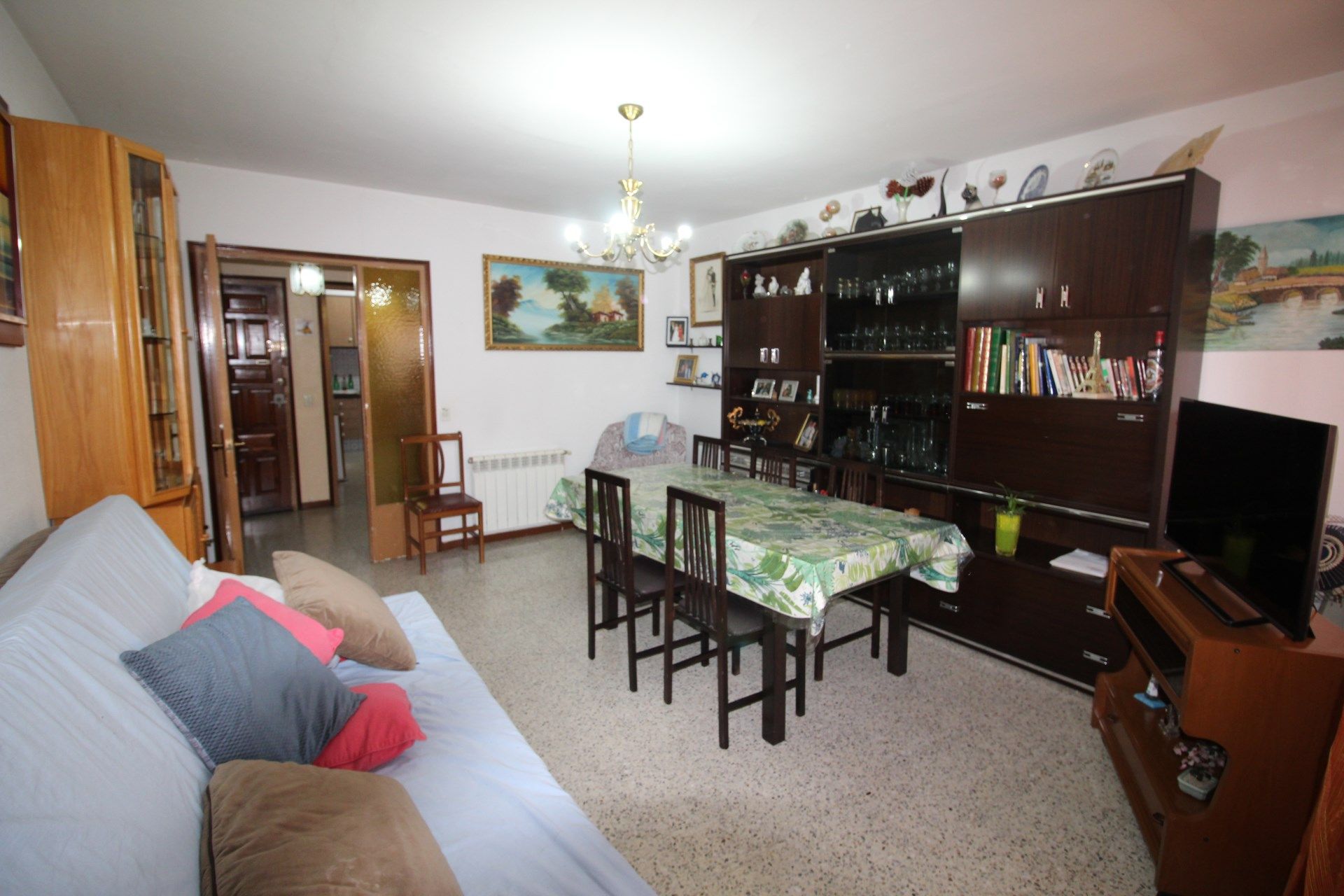 Sala d'estar de Pis en venda en Figueres amb Calefacció i Terrassa