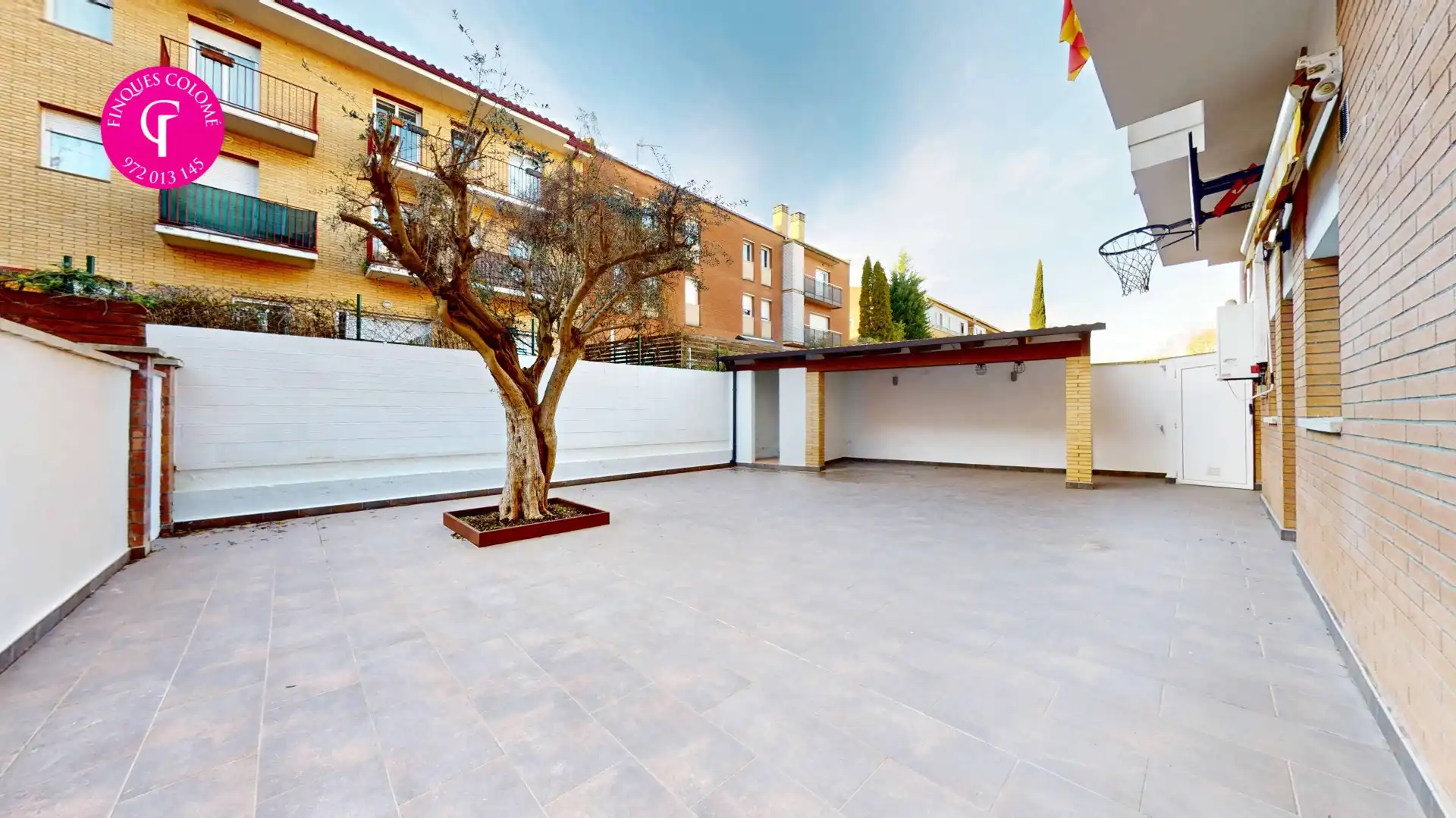 Jardí de Planta baixa en venda en Girona amb Aire condicionat, Calefacció i Terrassa