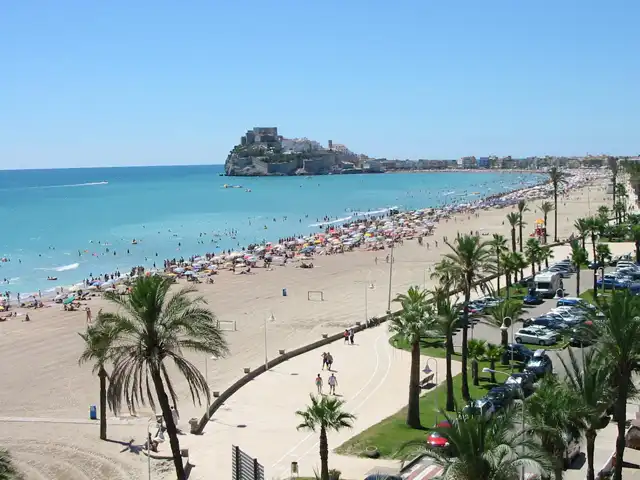Vista exterior de Casa o xalet de lloguer en Peñíscola / Peníscola amb Aire condicionat, Calefacció i Jardí privat