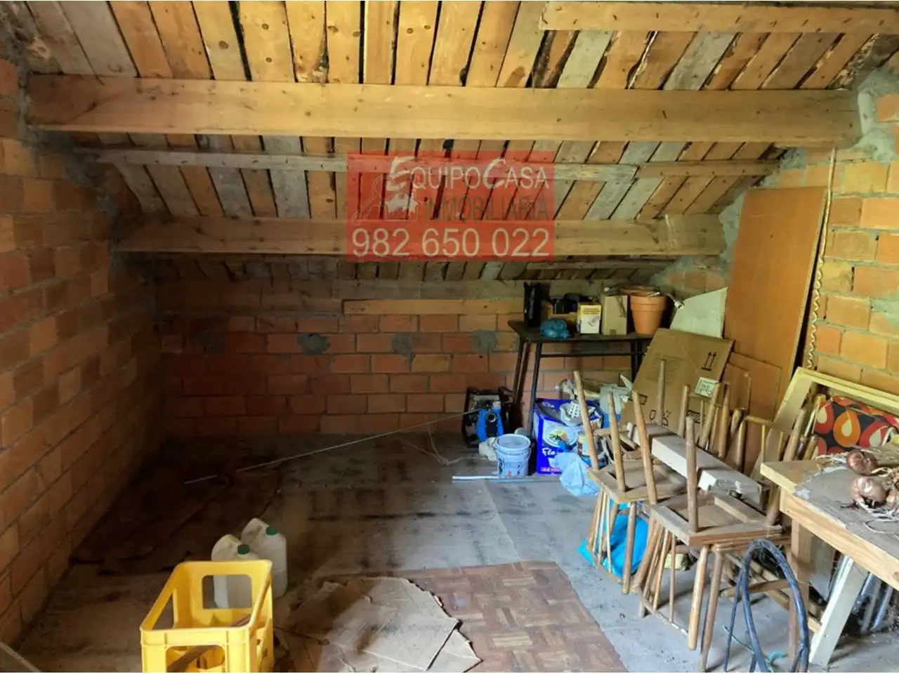 Casa o xalet en venda en Begonte amb Jardí privat, Terrassa i Alarma