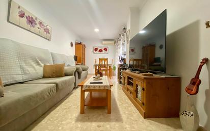 Sala d'estar de Pis en venda en San Fernando amb Aire condicionat