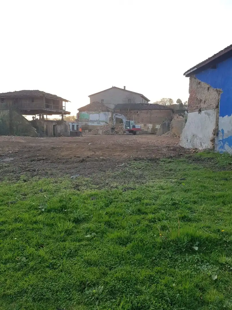 Residencial en venda a La Felguera