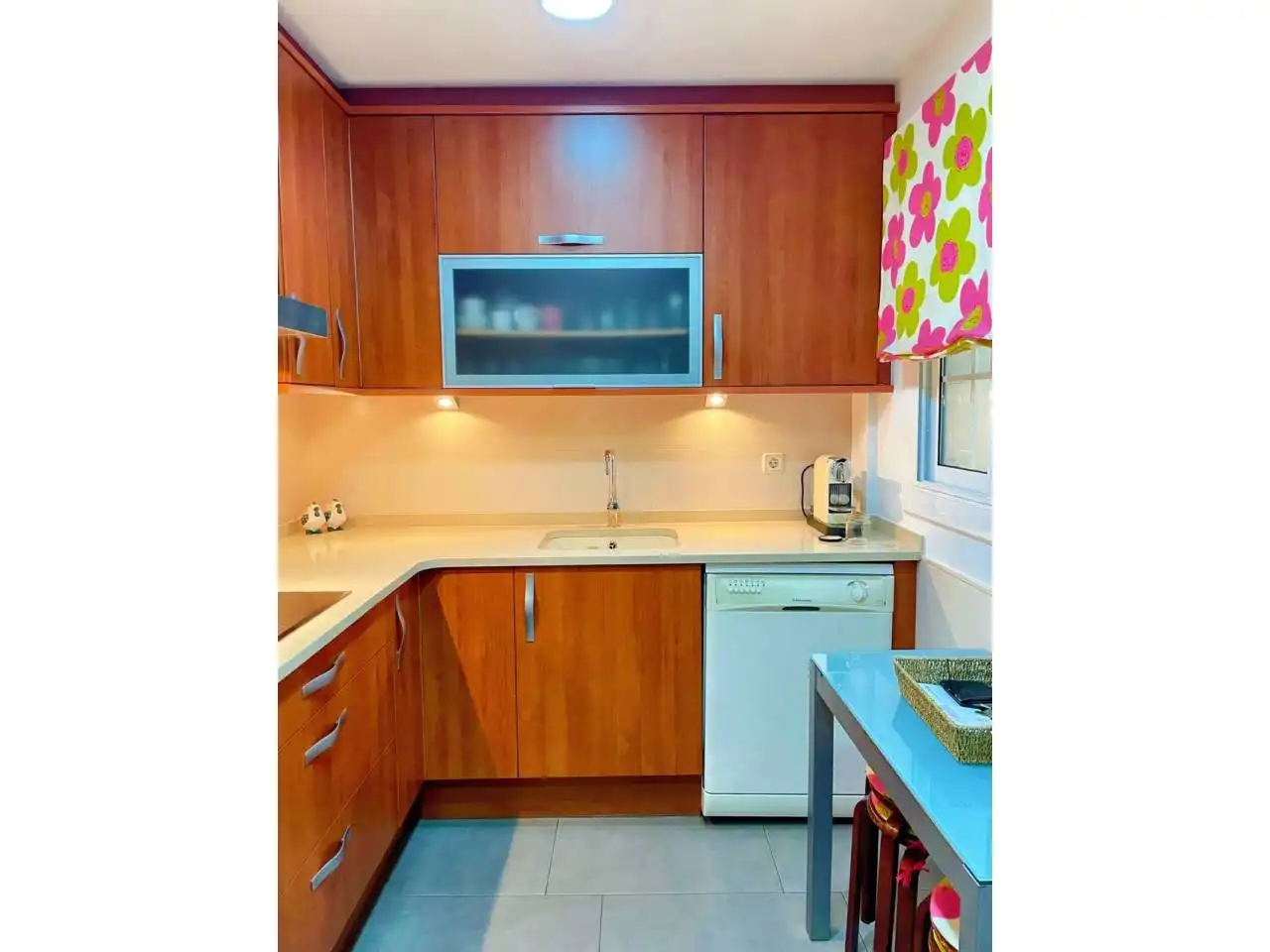 Kitchen of Flat for sale in Cerdanyola del Vallès  with Heating, Furnished and Balcony