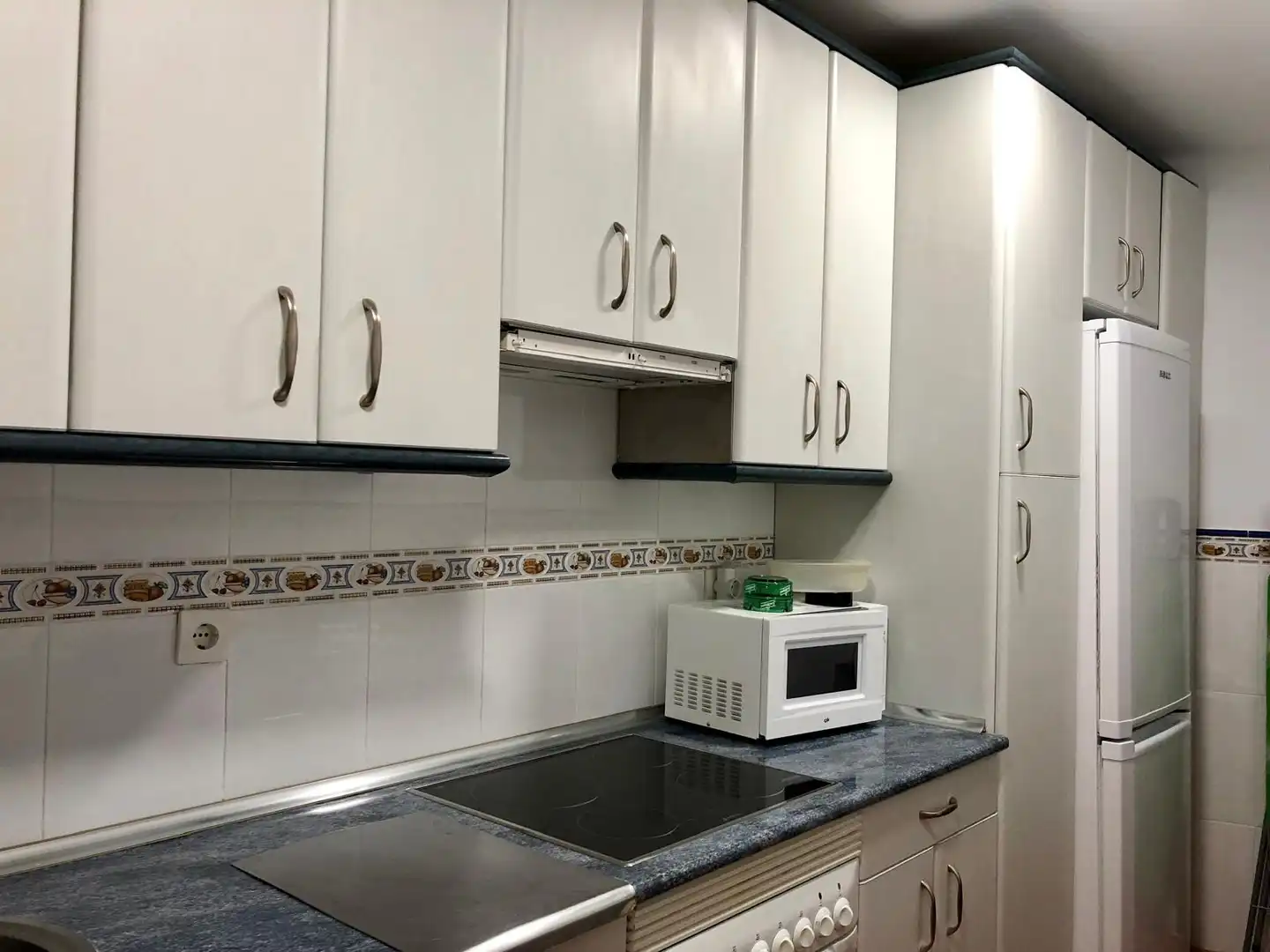 Kitchen of Flat for rent in Salamanca  with Heating, Parquet flooring and Furnished