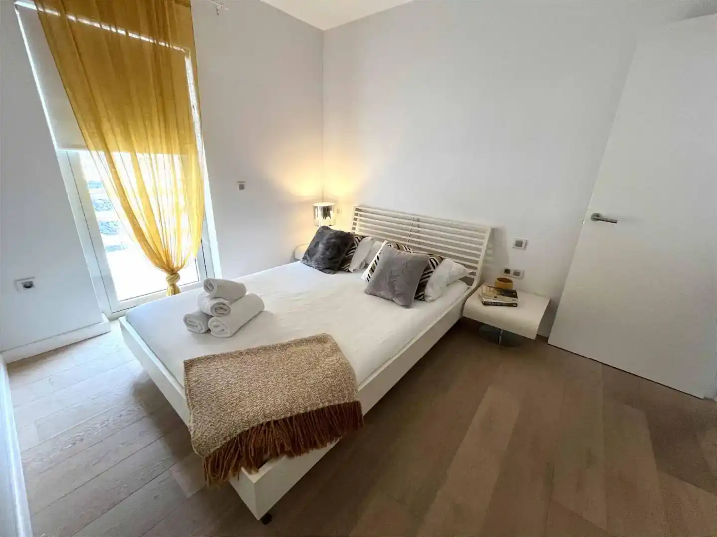 Habitación de Dúplex en venta en Adeje con Aire acondicionado, Terraza y Piscina