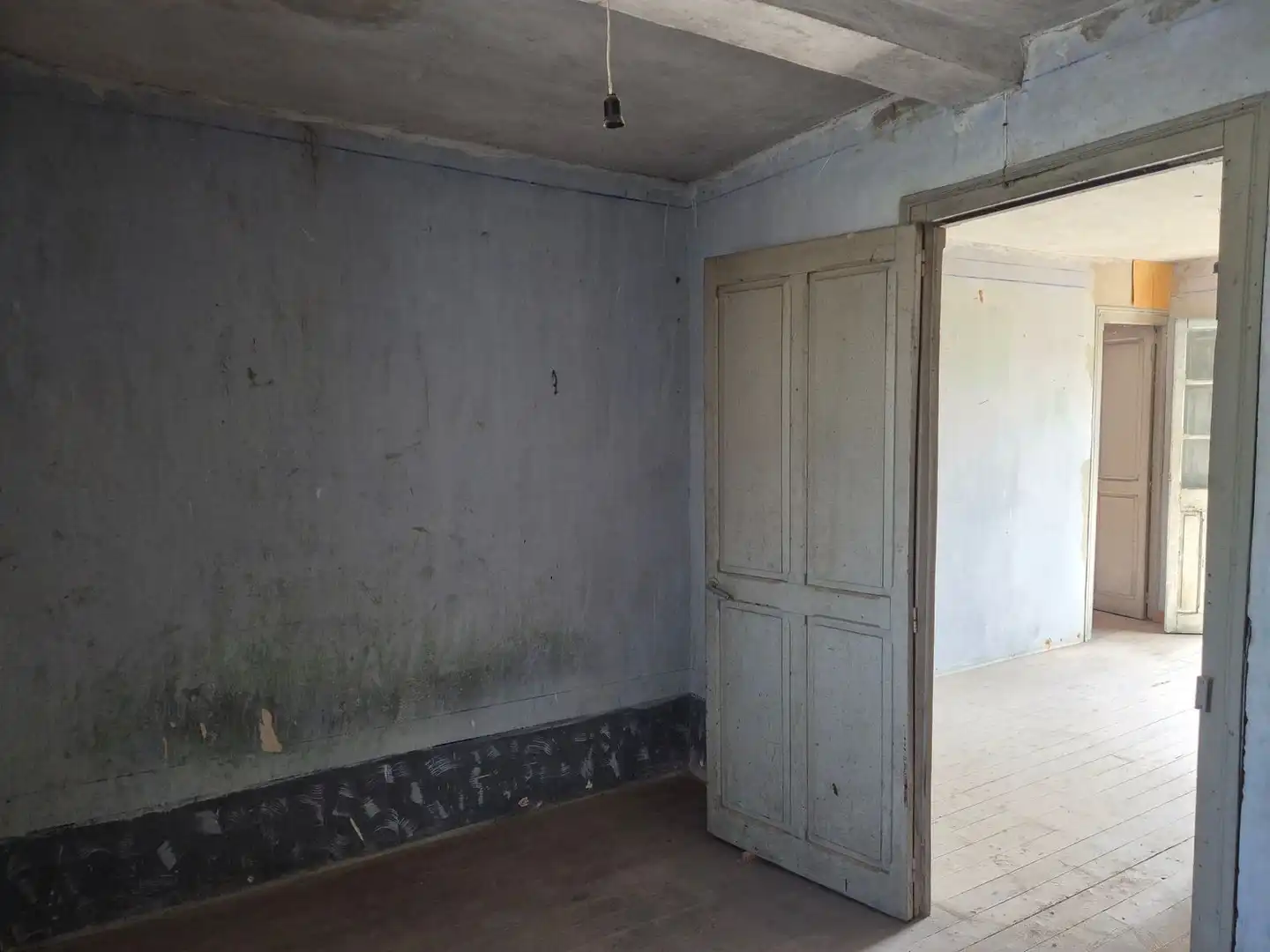 Houses for sale in Nava  with Storage room and Swimming Pool