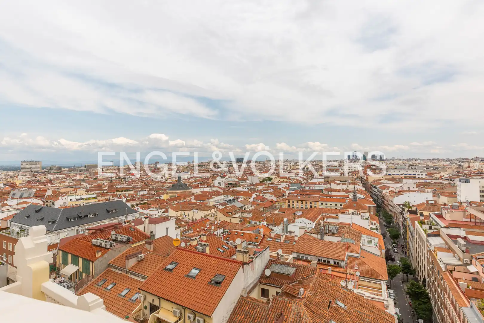 Vista exterior de Ático en venta en Madrid con Aire acondicionado, Calefacción y Terraza
