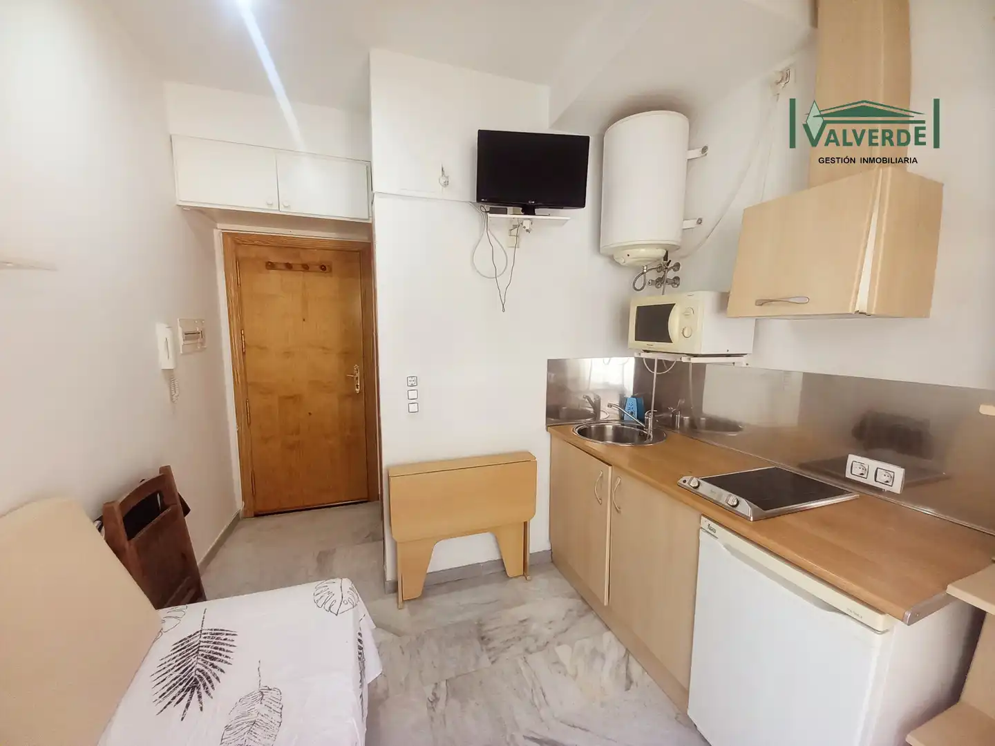 Küche von Wohnung zur Miete in Granada mit Möbliert, Waschmaschine und Mikrowelle