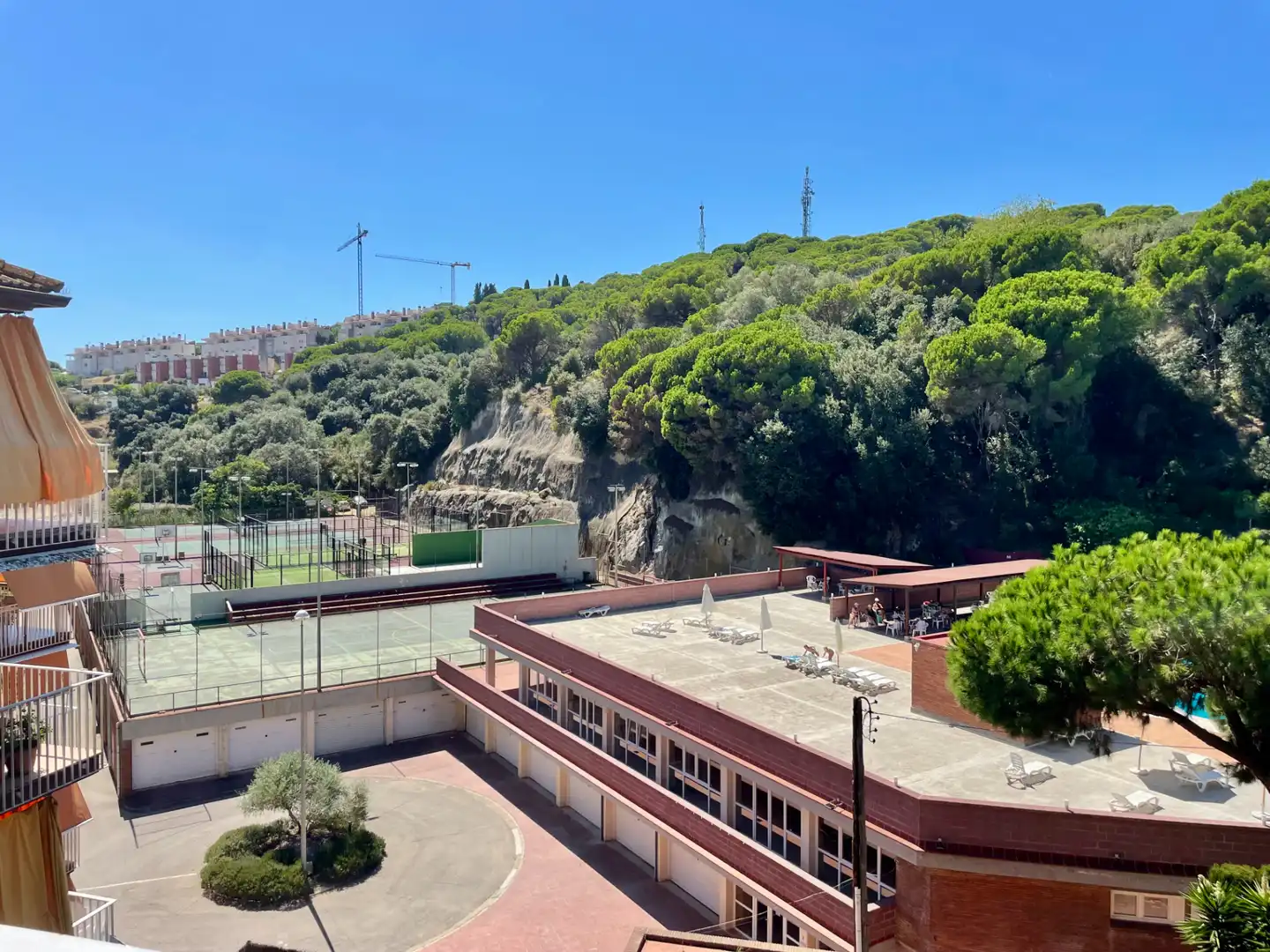 Außenansicht von Dachboden zum Verkauf in Caldes d'Estrac mit Klimaanlage, Heizung und Terrasse