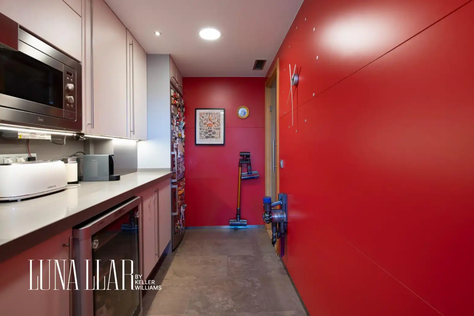 Kitchen of Flat for sale in Castelldefels  with Parquet flooring, Terrace and Balcony