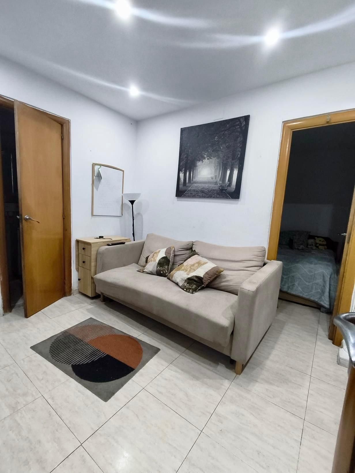 Living room of Planta baja for sale in L'Hospitalet de Llobregat