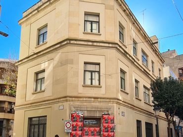 Wohngebäude zur Miete in Centro