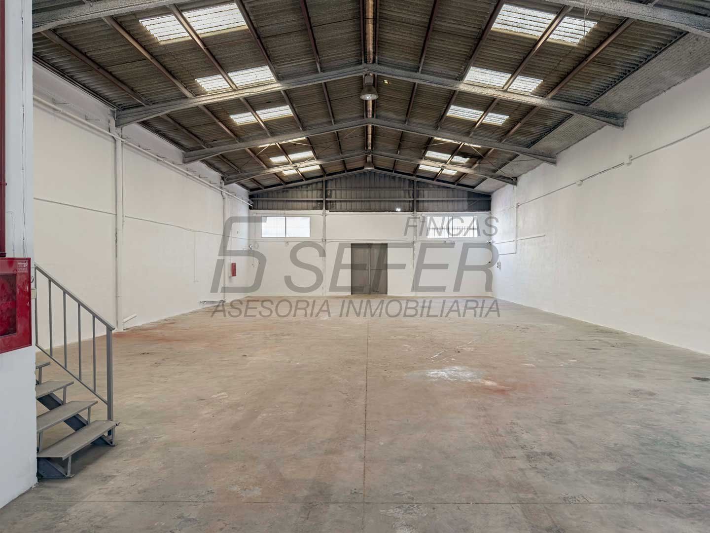 Vista exterior de Nau industrial de lloguer en Vila-real