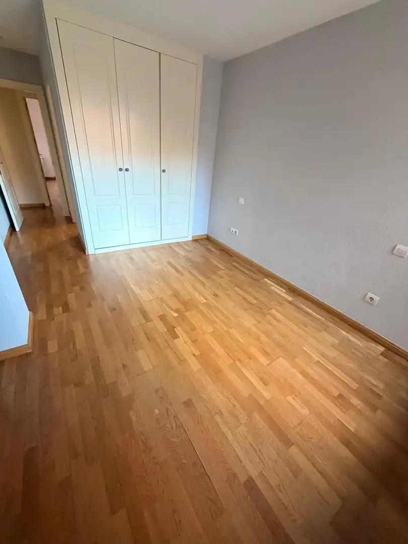 Habitación de Piso en venta en Valdemoro con Calefacción, Trastero y Piscina comunitaria