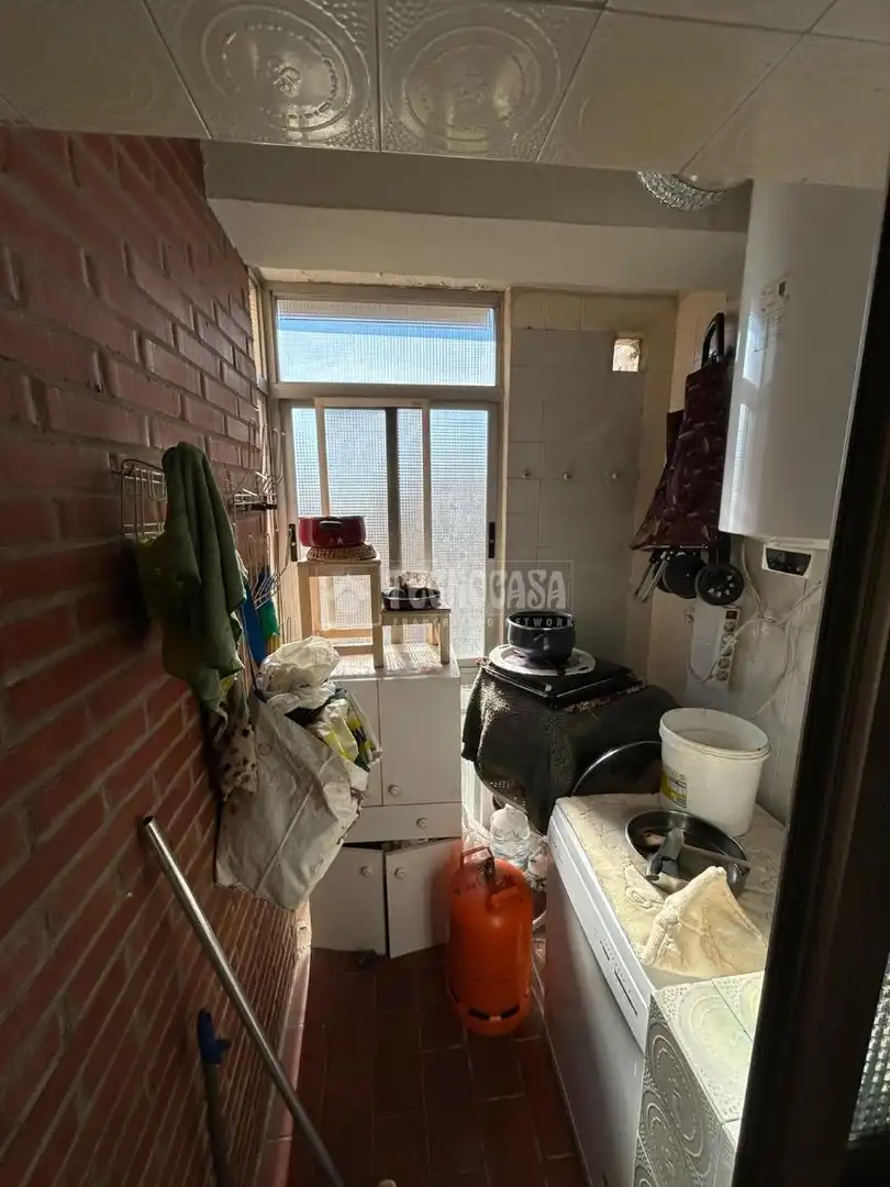 Cocina de Piso en venta en Granada con Balcón