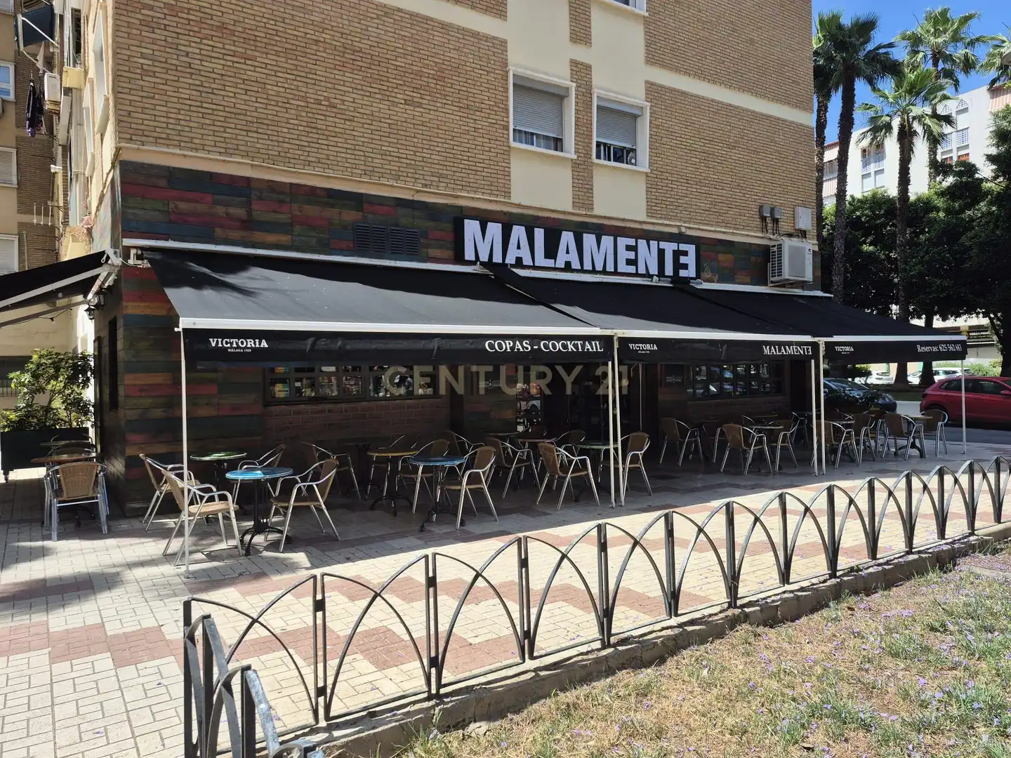 Local comercial en traspàs a Plaza Moreno Villa, 2, Málaga, Spain 2, imagen 2