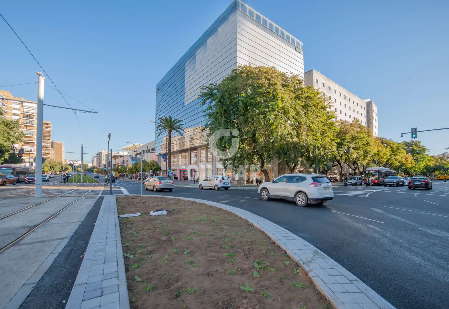 Vista exterior de Oficina de lloguer en Sevilla