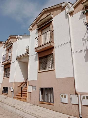 Casa adosada en Venta en Calle del Laurel en San Martín de Valdeiglesias