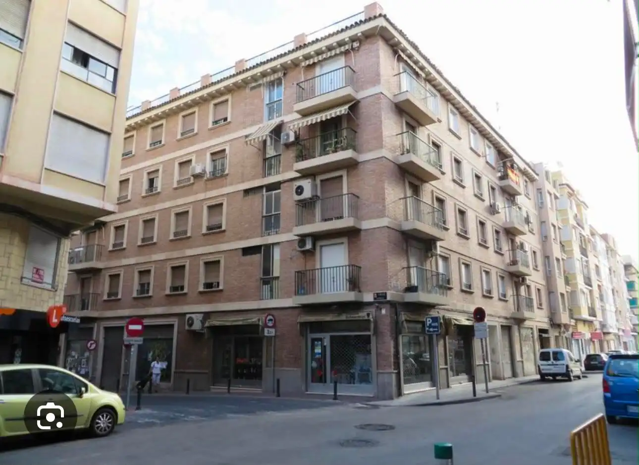 Flat with terrace for sale in Calle de la Gloria 59