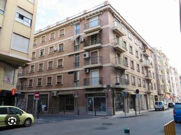 Appartamento con balcone in vendita a Calle de la Gloria 59