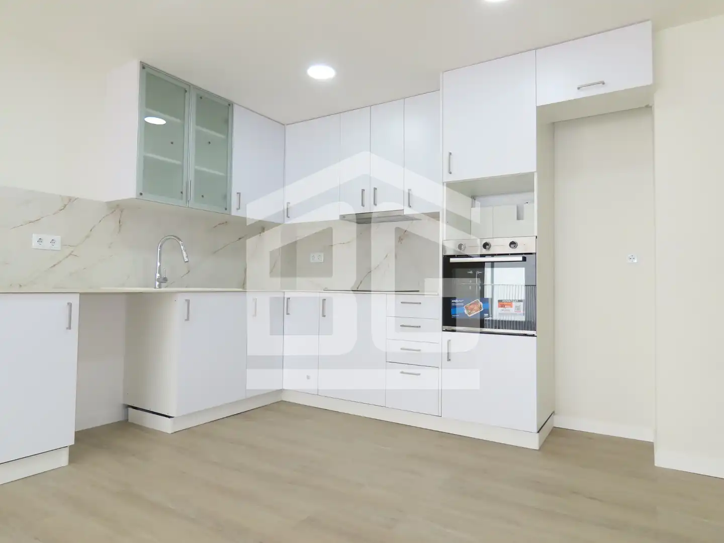Cocina de Piso en venta en Canovelles con Aire acondicionado, Calefacción y Parquet