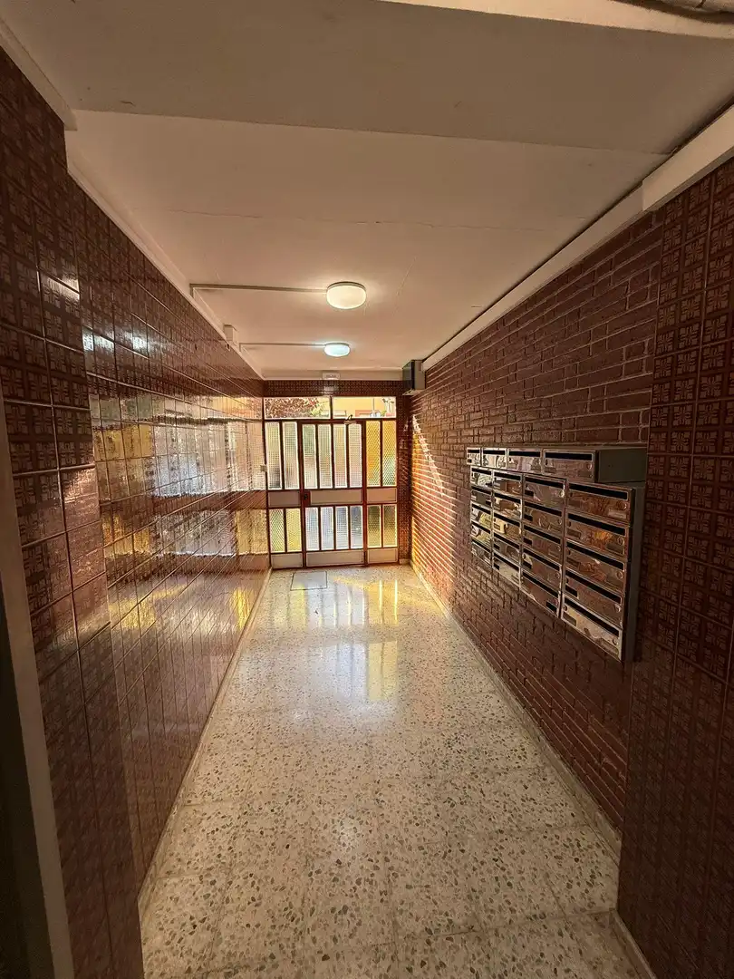 Ático en venta en L'Hospitalet de Llobregat con Aire acondicionado, Calefacción y Terraza