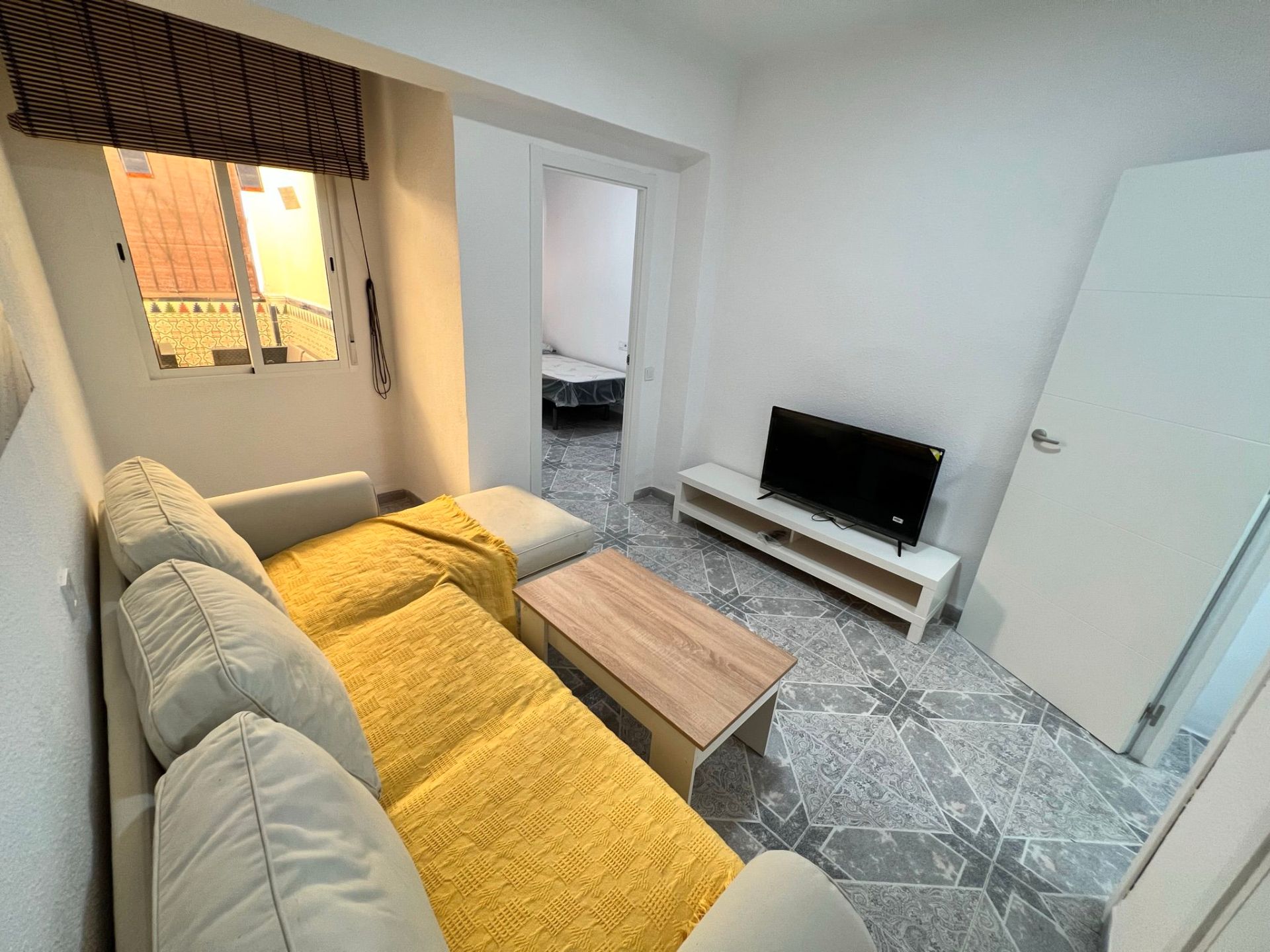 Sala d'estar de Pis en venda en  Almería Capital amb Balcó