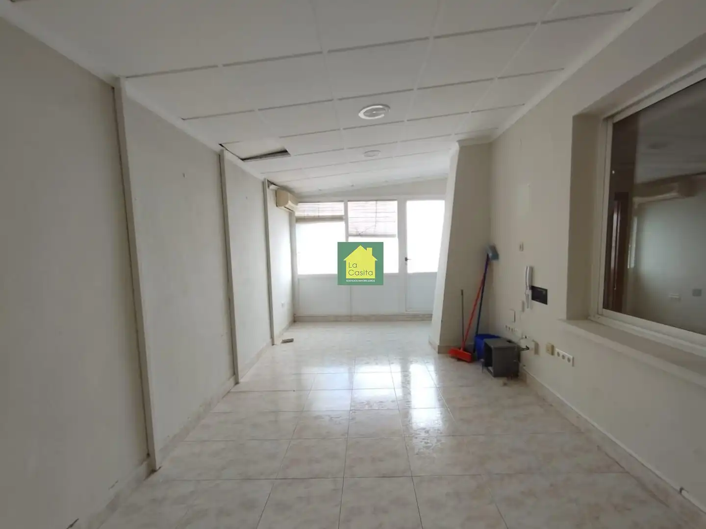 Office for sale in Albacete  with Air Conditioner and Terrace