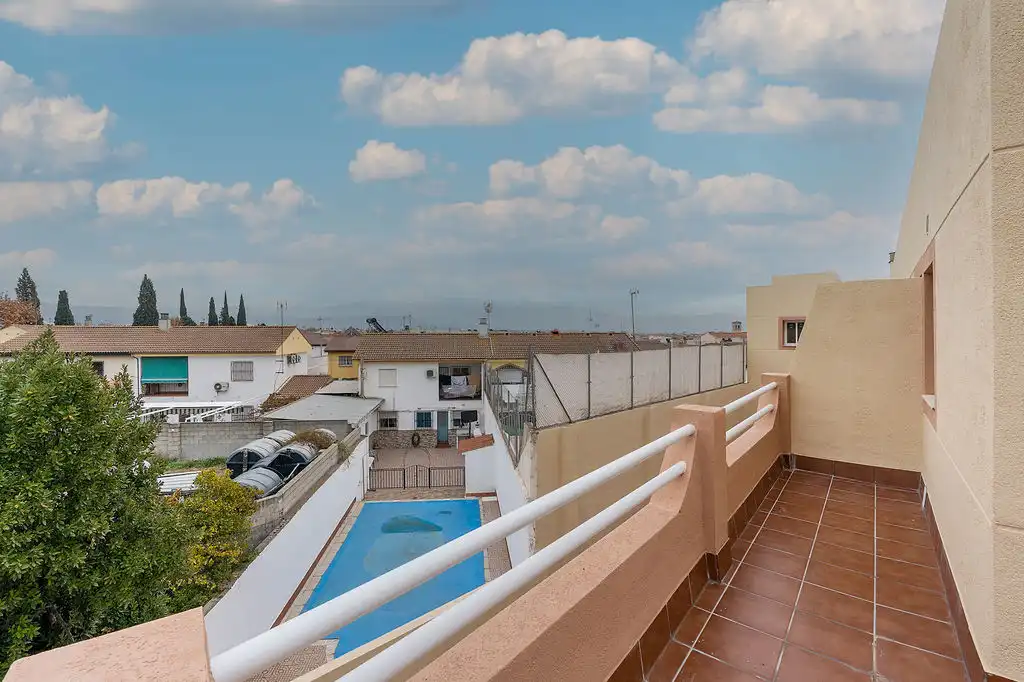 Ático en venta en C/ Torreón, Albolote