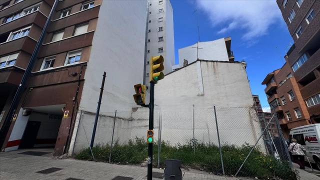 Terreno residencial en Venta en Izuzquiza Esq.Calle Vicente Berdusan 38 en Barrio de Delicias