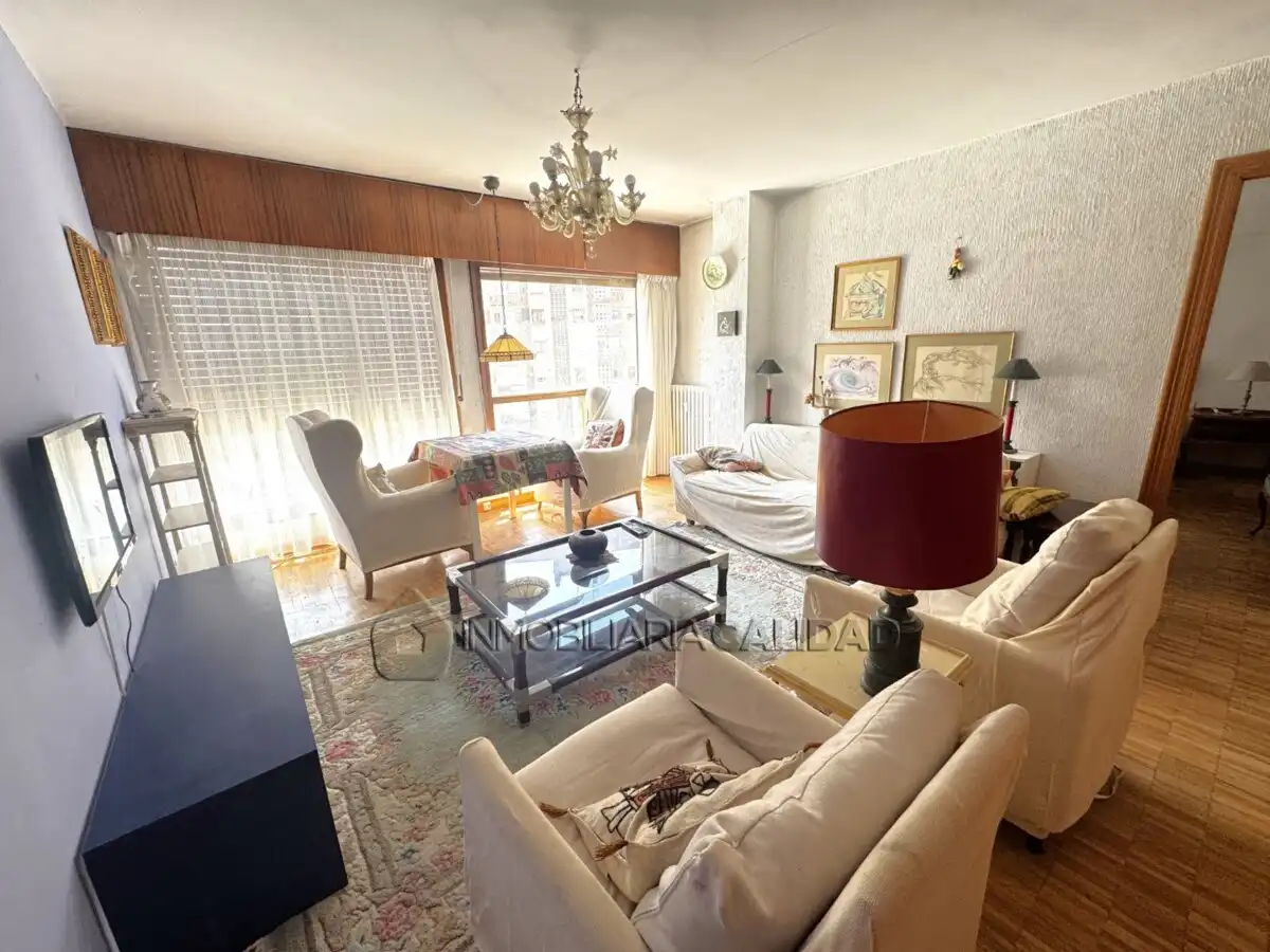 Living room of Flat for rent in Burgos  with Heating, Furnished and Pets allowed