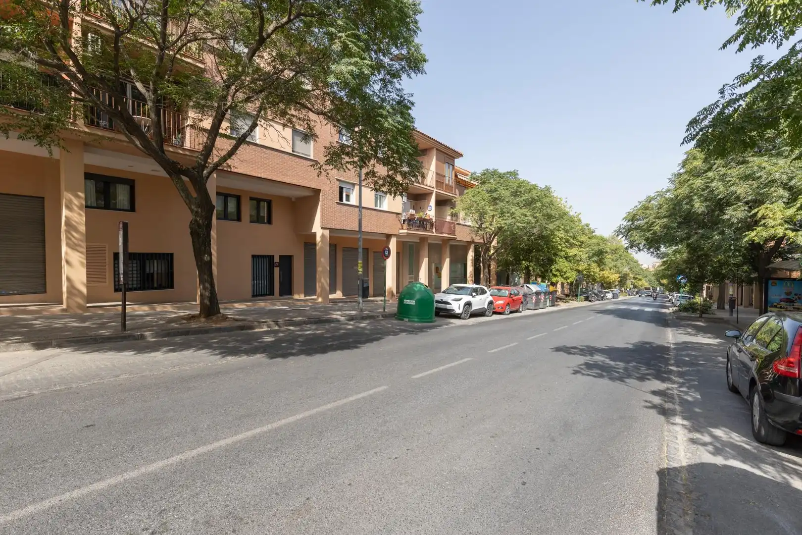 Vista exterior de Pis en venda en Granada amb Aire condicionat i Calefacció