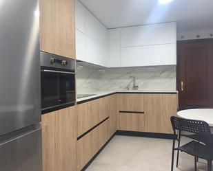 Kitchen of Flat to rent in Alcalá de Henares  with Air Conditioner, Heating and Parquet flooring