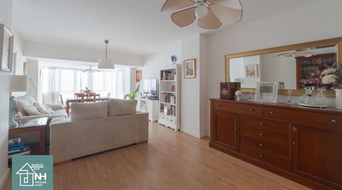 Foto 4 de Piso en venta en Avenida de Andalucía, Carranque - Haza Cuevas, Málaga Capital