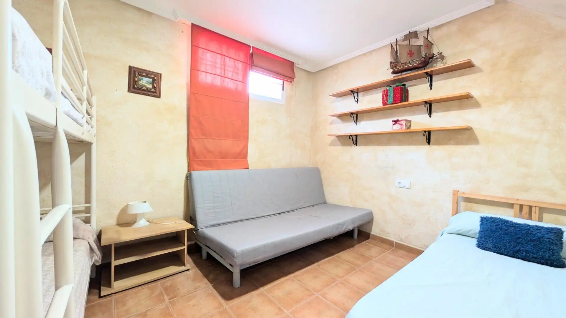 Dormitori de Casa o xalet en venda en Elche / Elx amb Aire condicionat, Calefacció i Jardí privat