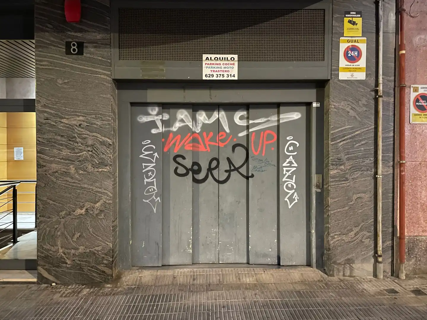 Doppio con ascensore in vendita a Carrer de Castella