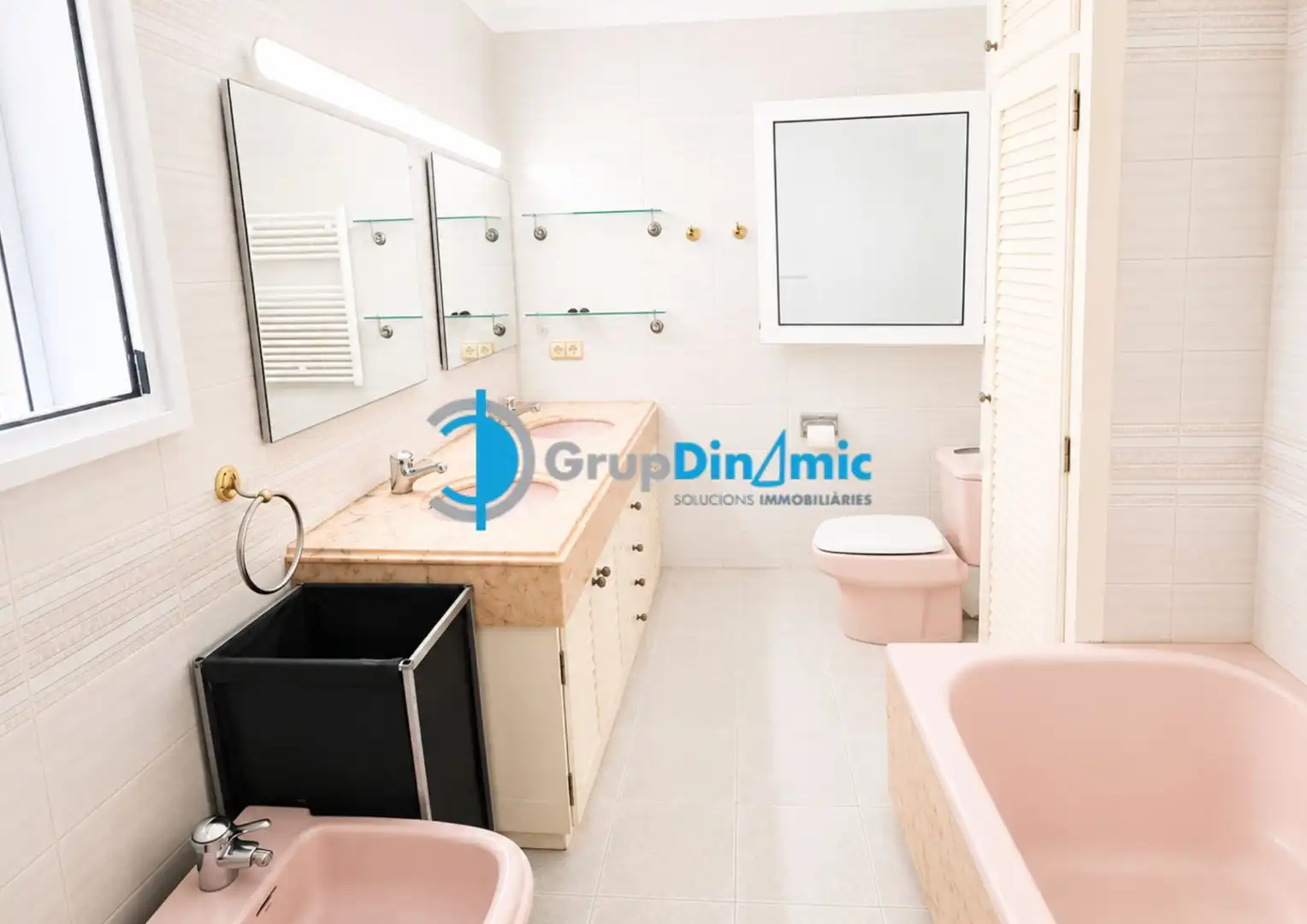 Baño de Piso en venta en Palamós con Aire acondicionado, Calefacción y Terraza